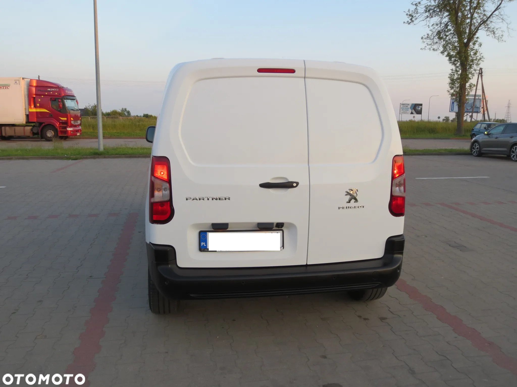 Peugeot PARTNER Niski przebieg 3 OSOBY salon POLSKA - 6