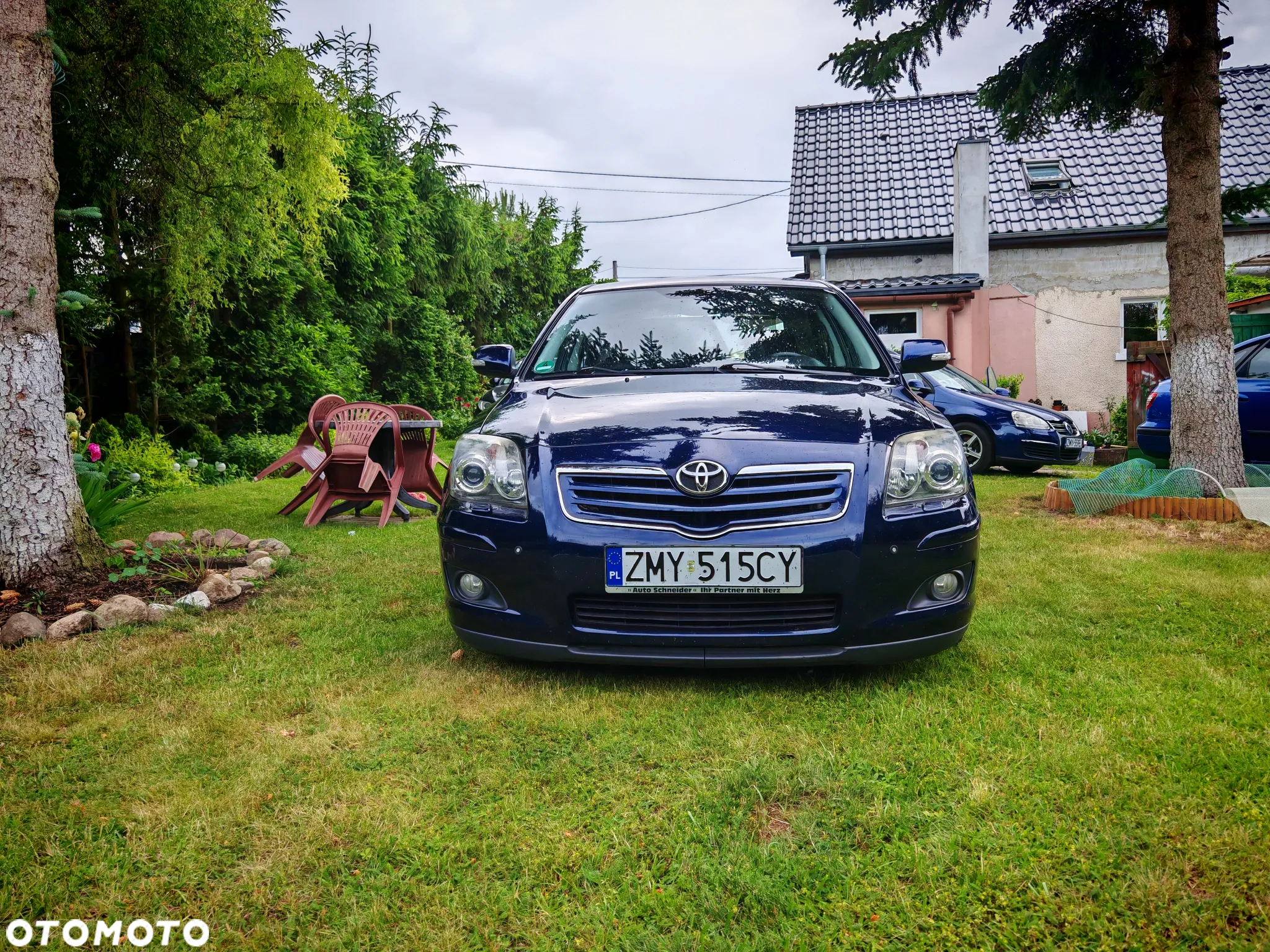 Toyota Avensis - 2