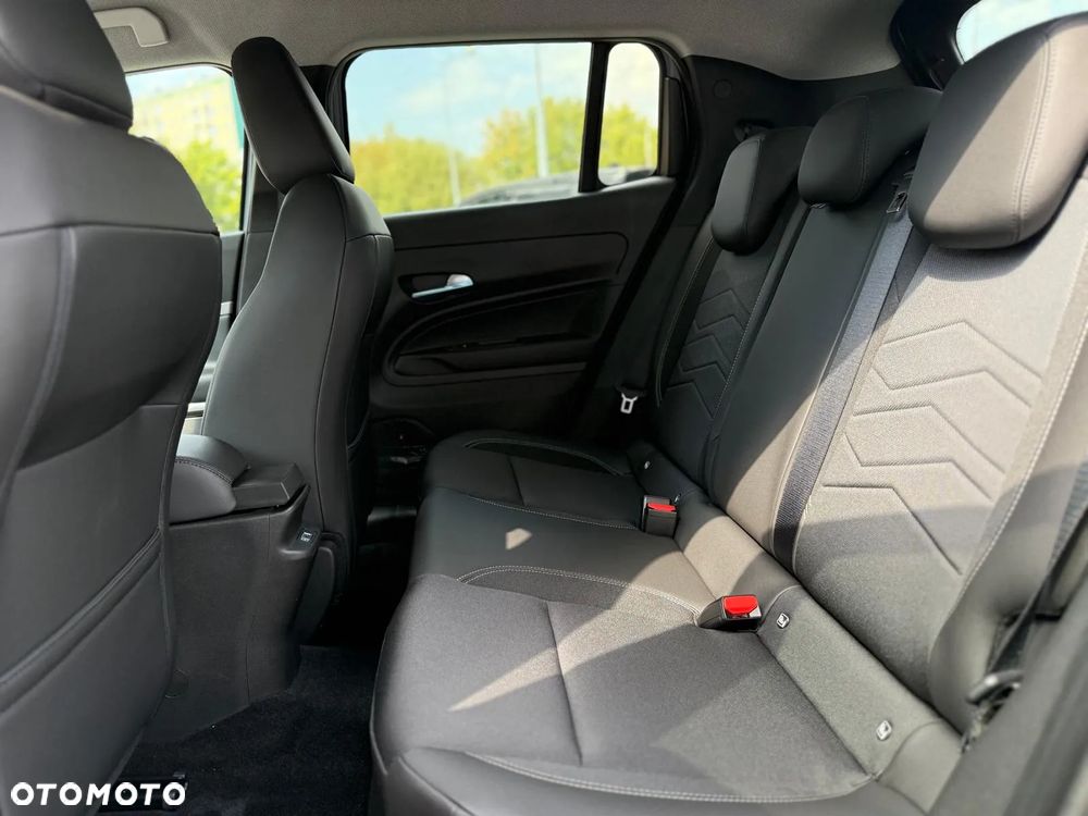 Jeep Avenger 1.2 T3 mHEV Summit FWD eDCT6 - 11