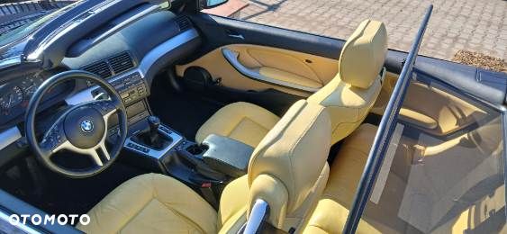 BMW Seria 3 323i - 25