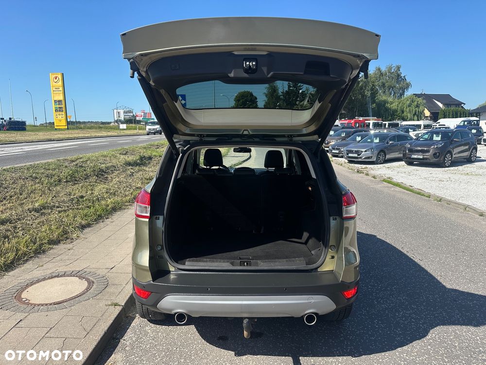 Ford Kuga - 24