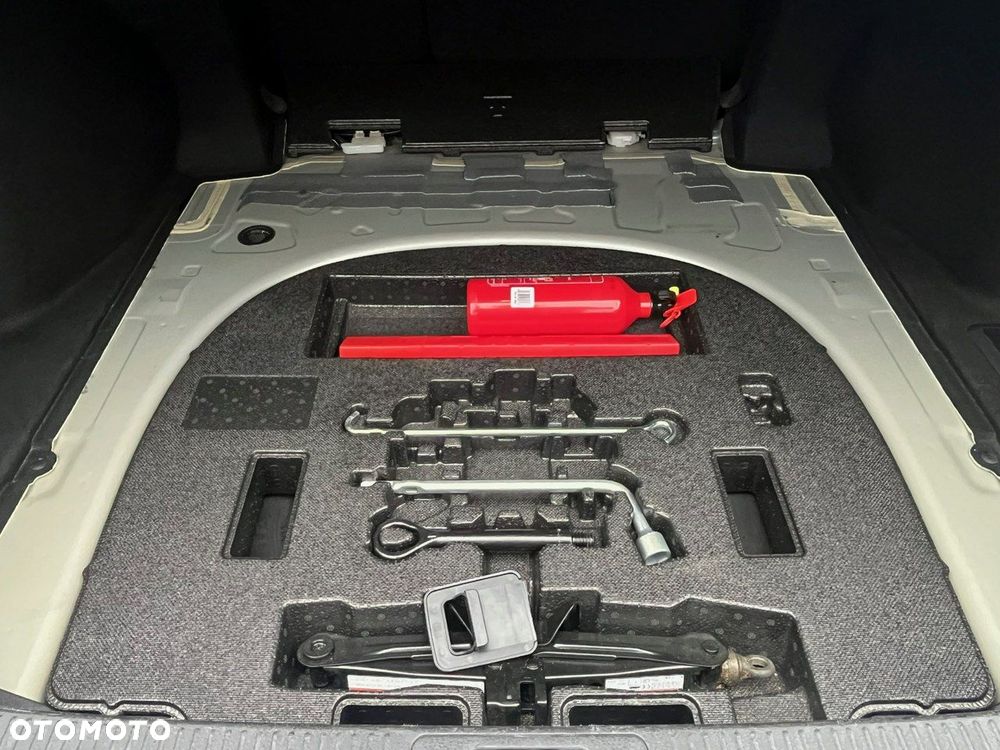 Toyota Camry 2.5 Hybrid Prestige CVT - 12