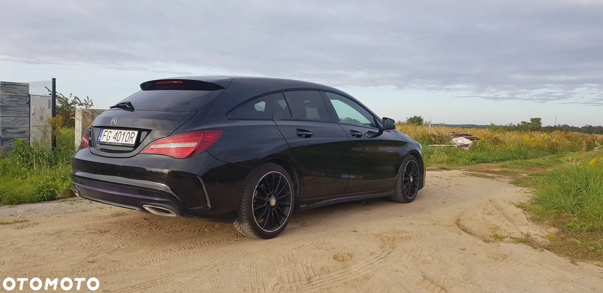 Mercedes-Benz CLA 180 AMG Line - 4