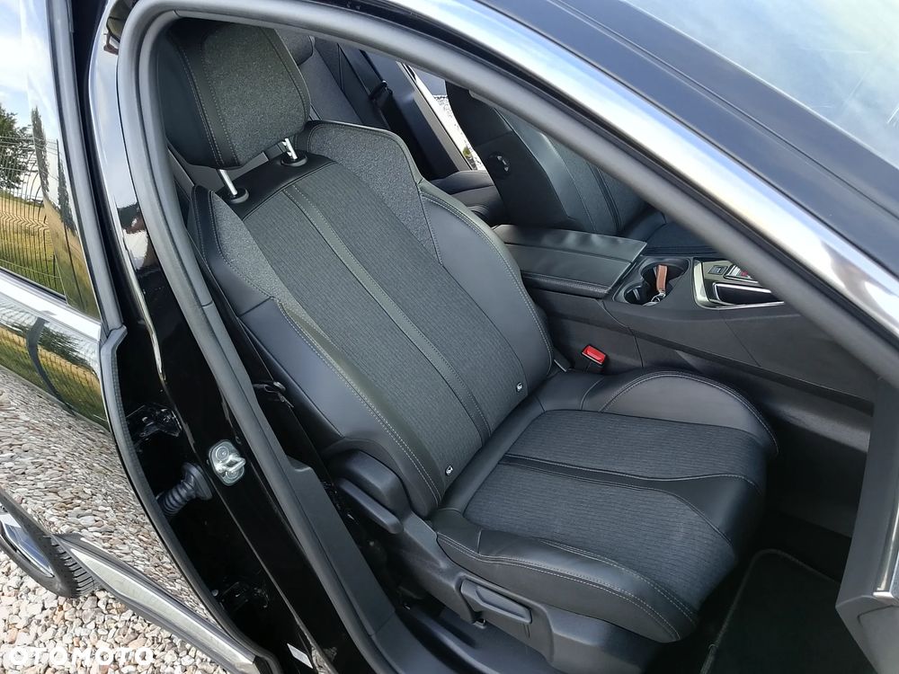 Peugeot 3008 - 36