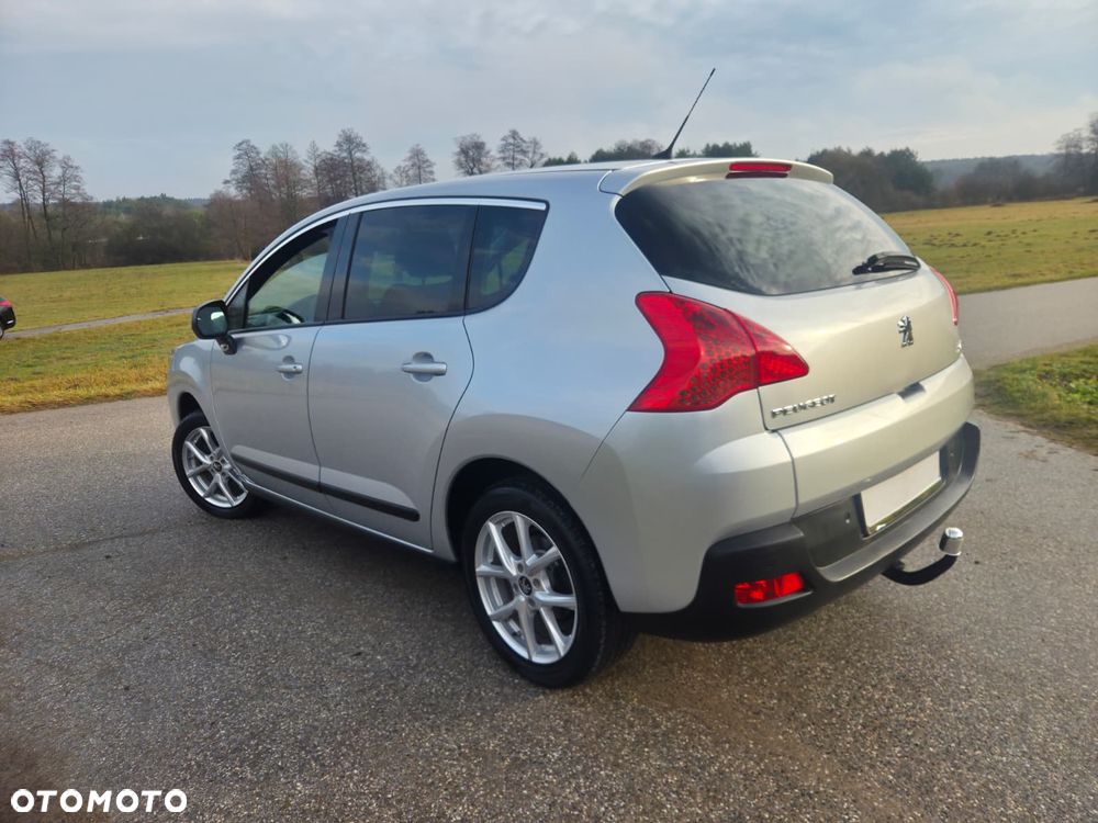 Peugeot 3008 1.6 HDi Premium - 9