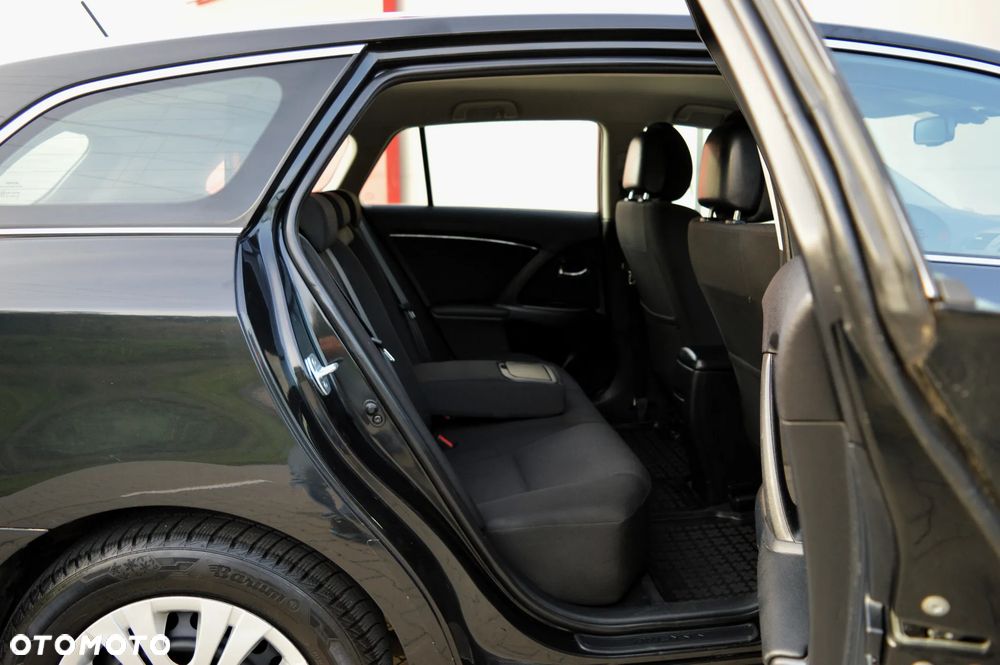 Toyota Avensis 2.0 D-4D Sol - 12