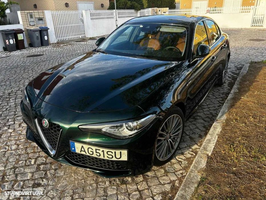 Alfa Romeo Giulia 2021 photo 2