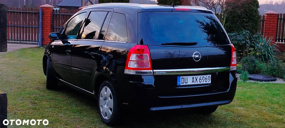 Opel Zafira - 27