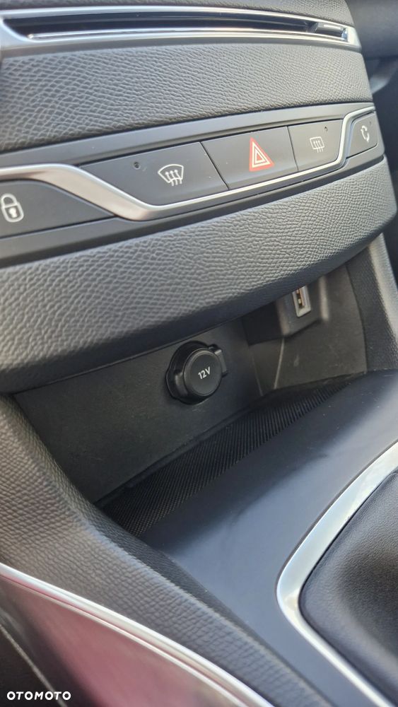 Peugeot 308 1.2 PureTech Allure S&S - 18