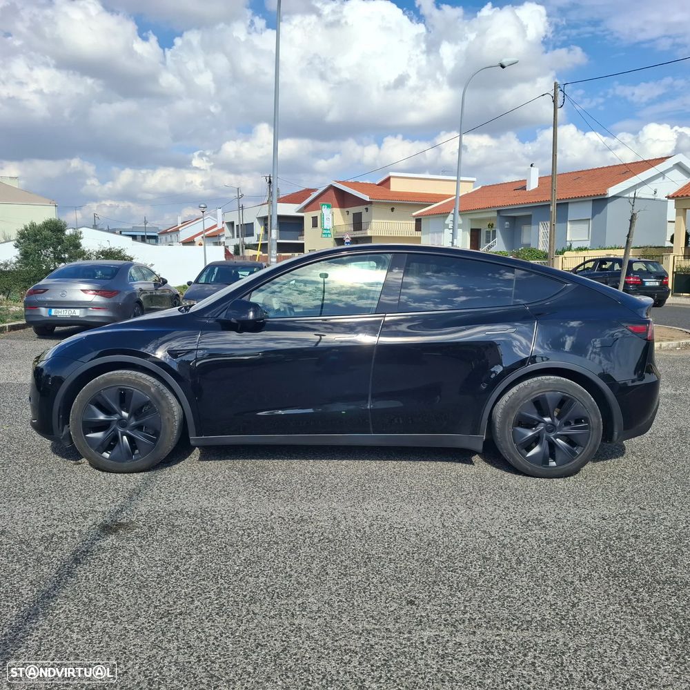 Tesla Model Y RWD - 7