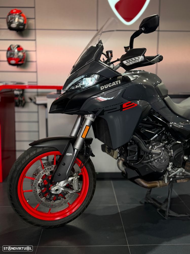 Ducati Multistrada V2 S - 8