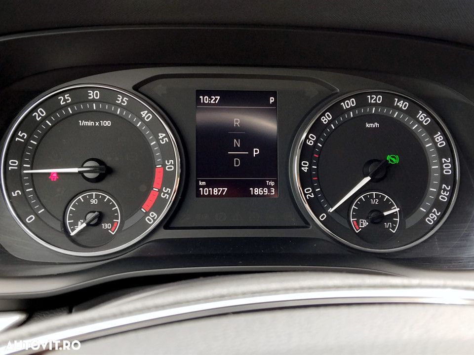 Skoda Octavia 2.0 TDI DSG Ambition - 15