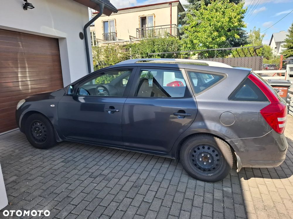 Kia Ceed 1.6 Crdi Comfort - 2