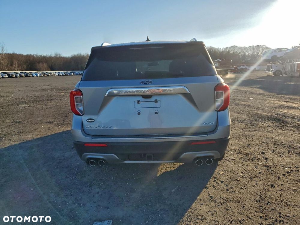 Ford Explorer - 8