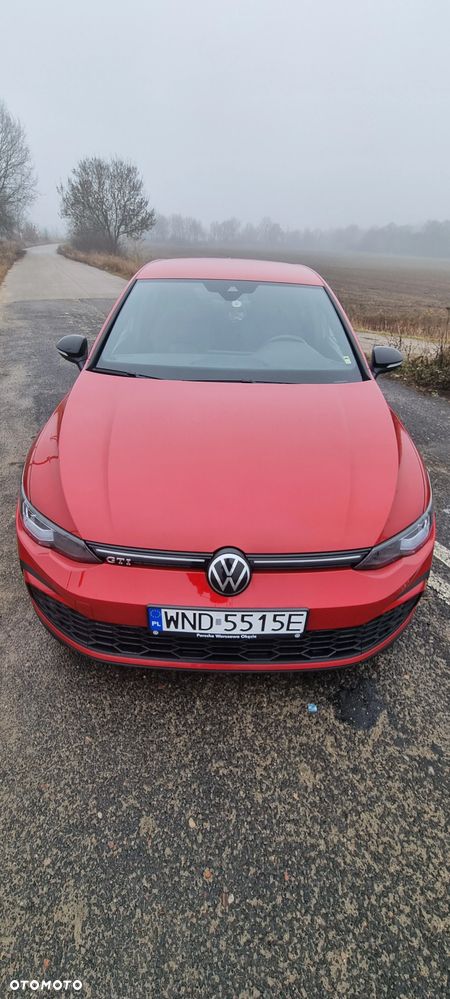 Volkswagen Golf - 8