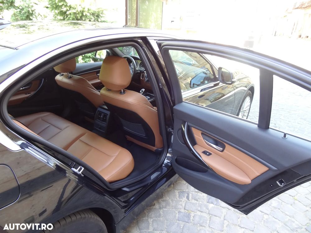 BMW Seria 3 320d xDrive Aut. Luxury Line - 7