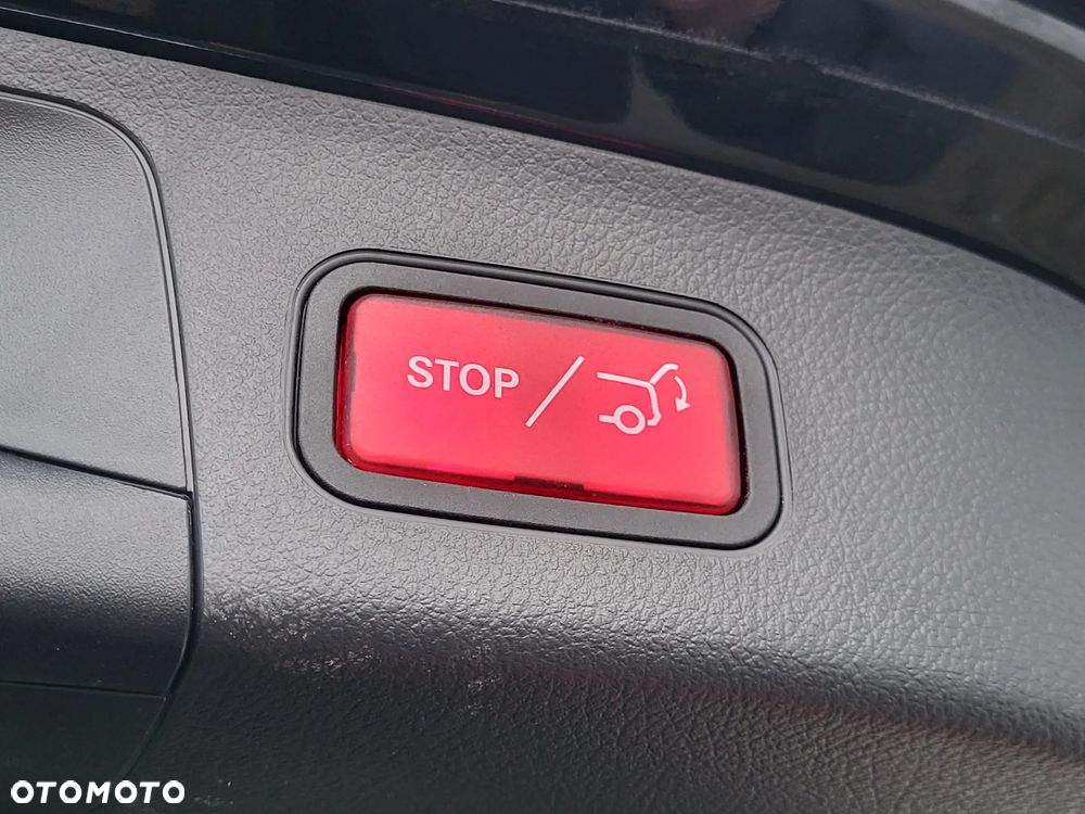 Mercedes-Benz GLA 200 d 8G-DCT AMG Line - 24