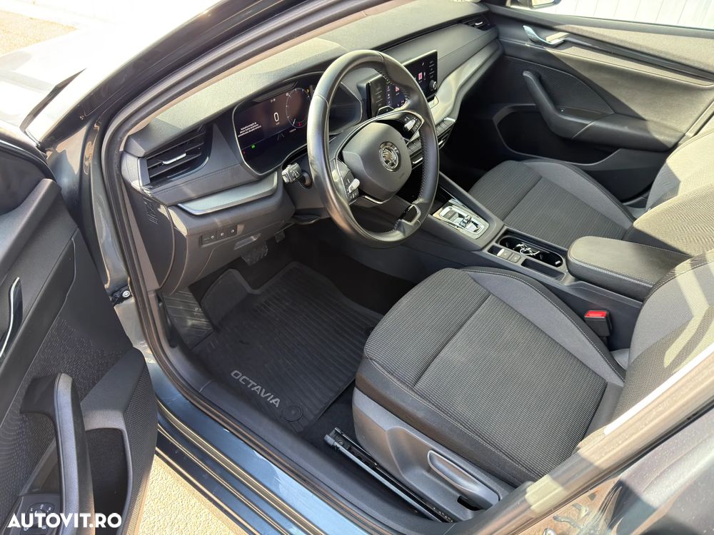 Skoda Octavia 2.0 TDI DSG Ambition - 11