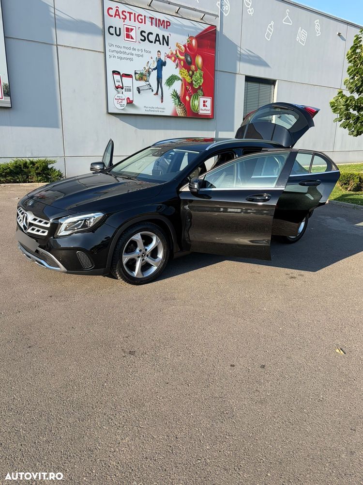 Mercedes-Benz GLA - 14