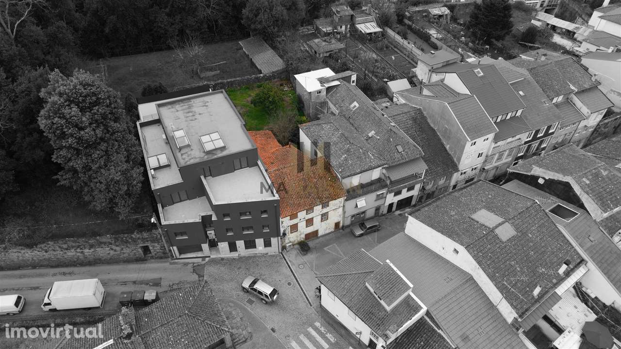 Prédio Centro | Projecto aprovado | Terreno Privado - Grande imagem: 2/24