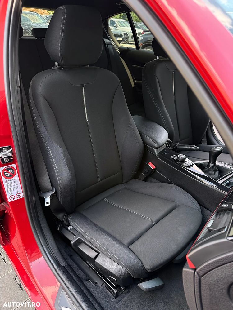 BMW Seria 1 118d Sport Line - 30