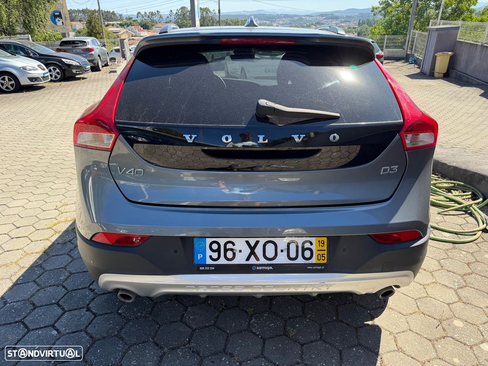 Volvo V40 D3 Momentum - 6