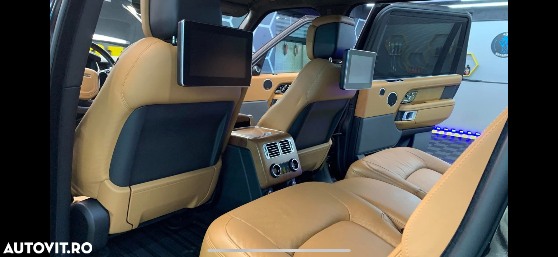 Land Rover Range Rover 3.0L SDV6 LWB Vogue - 32