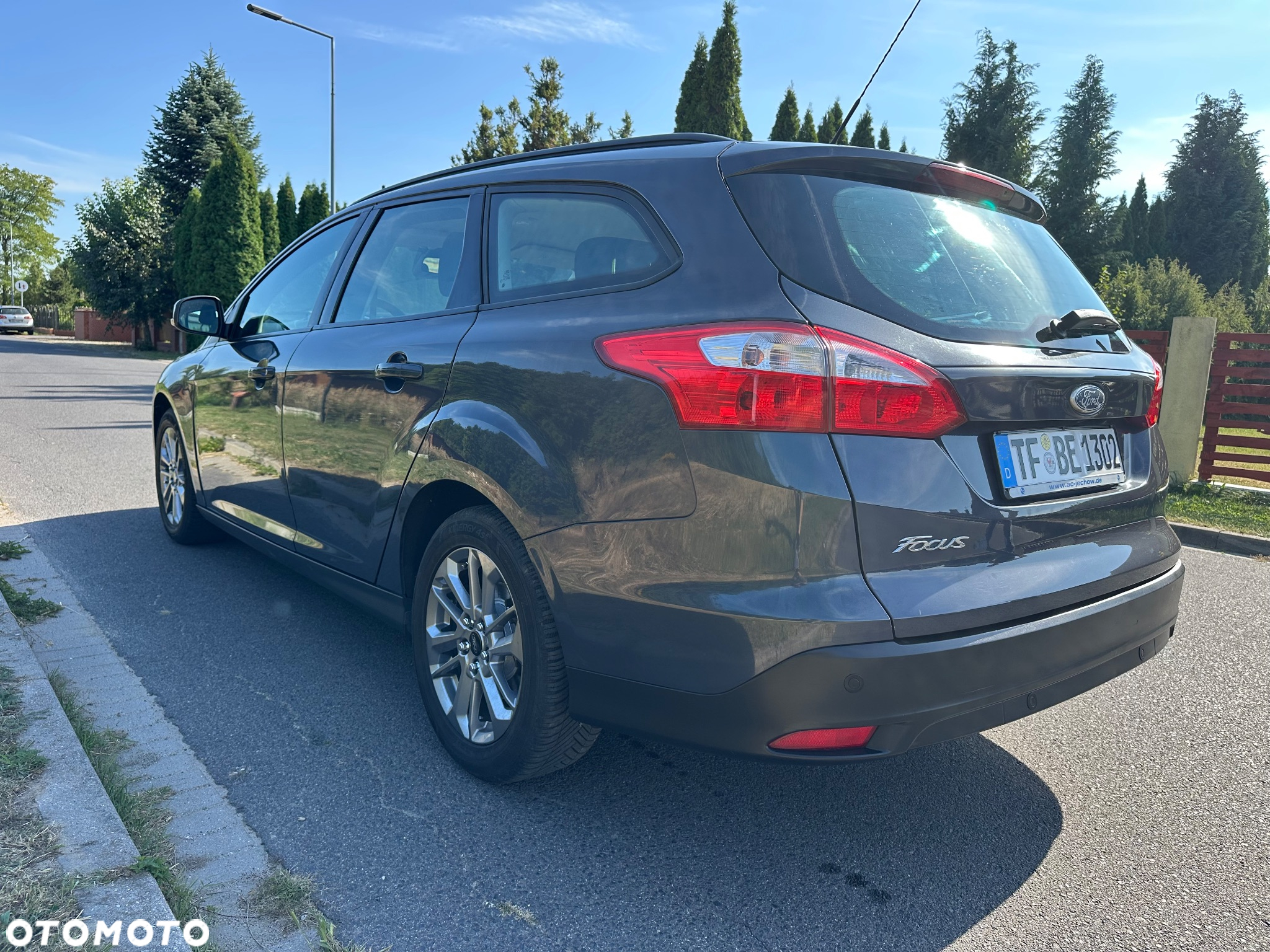 Ford Focus 1.6 SYNC Edition - 6