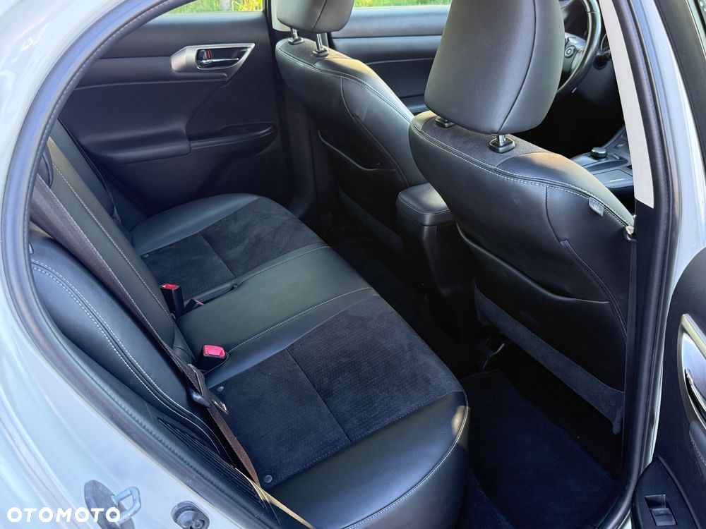 Lexus CT 200h Comfort - 9