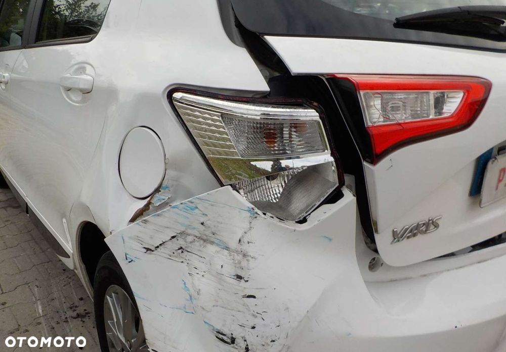 Toyota Yaris - 8