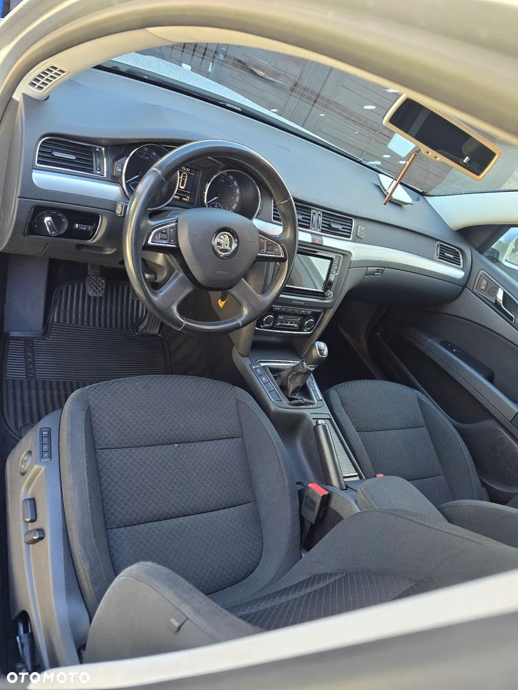 Skoda Superb - 17