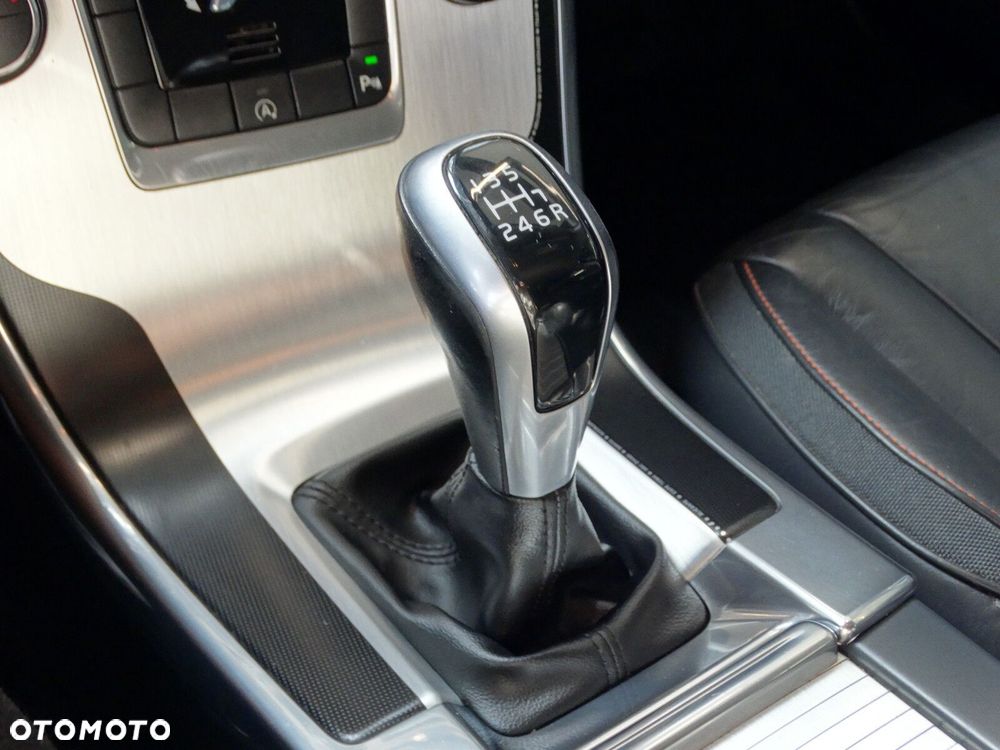 Volvo XC 60 - 24