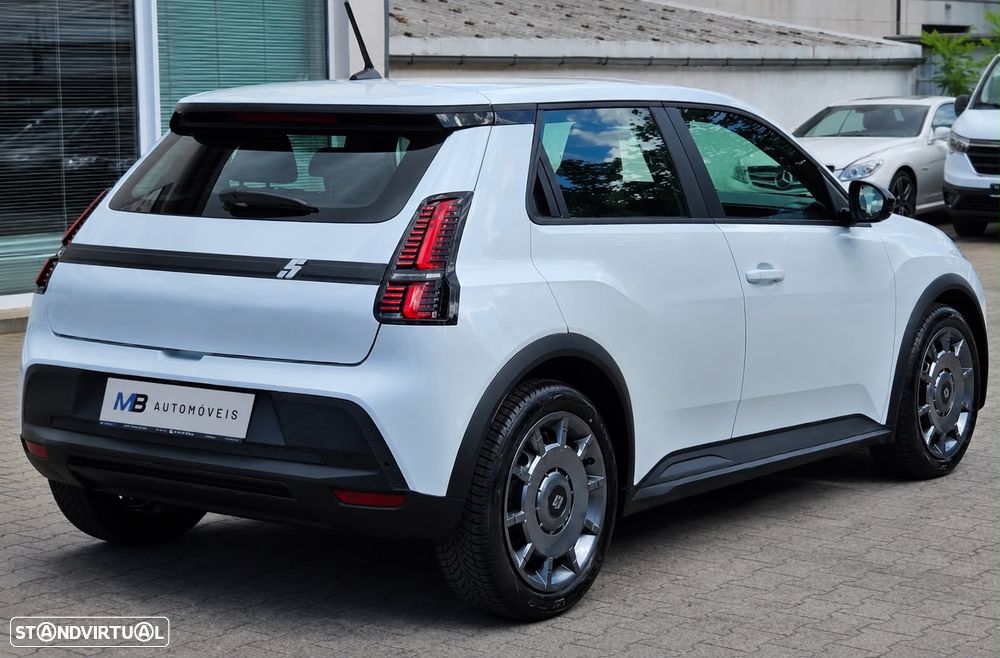 Renault 5 E-Tech Evolution 150 Comfort Range - 12