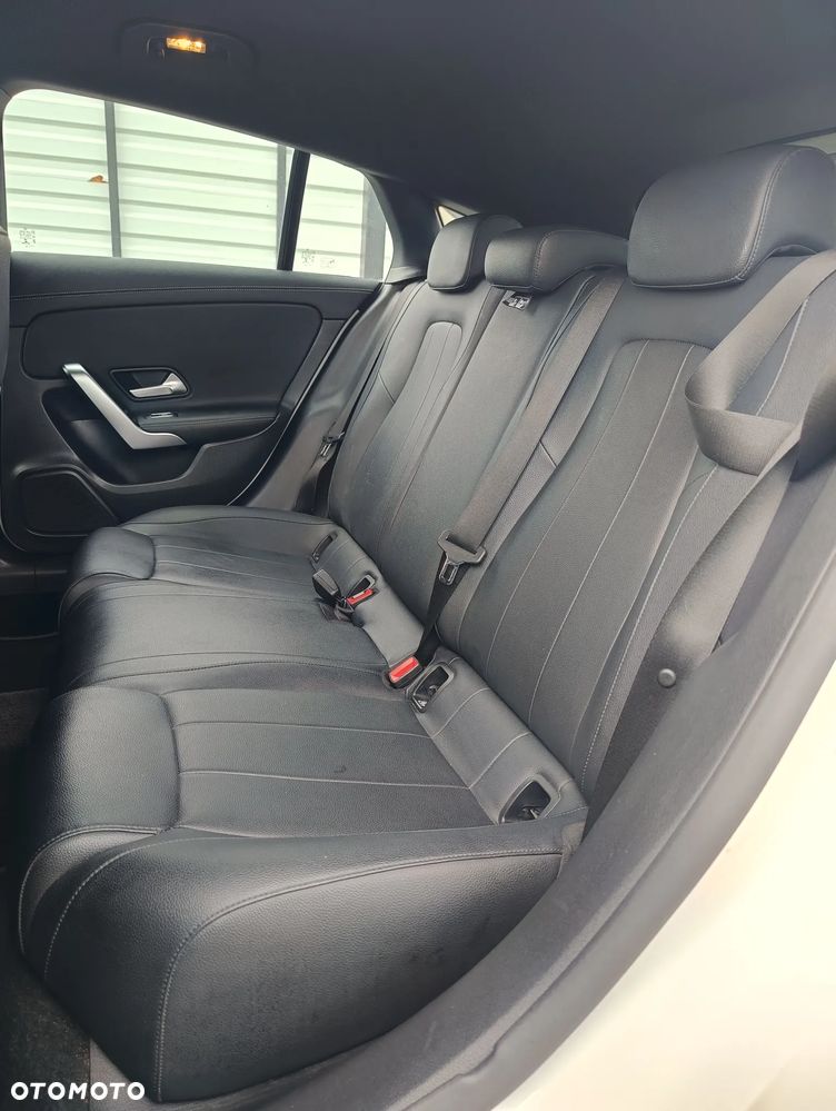 Mercedes-Benz CLA - 17
