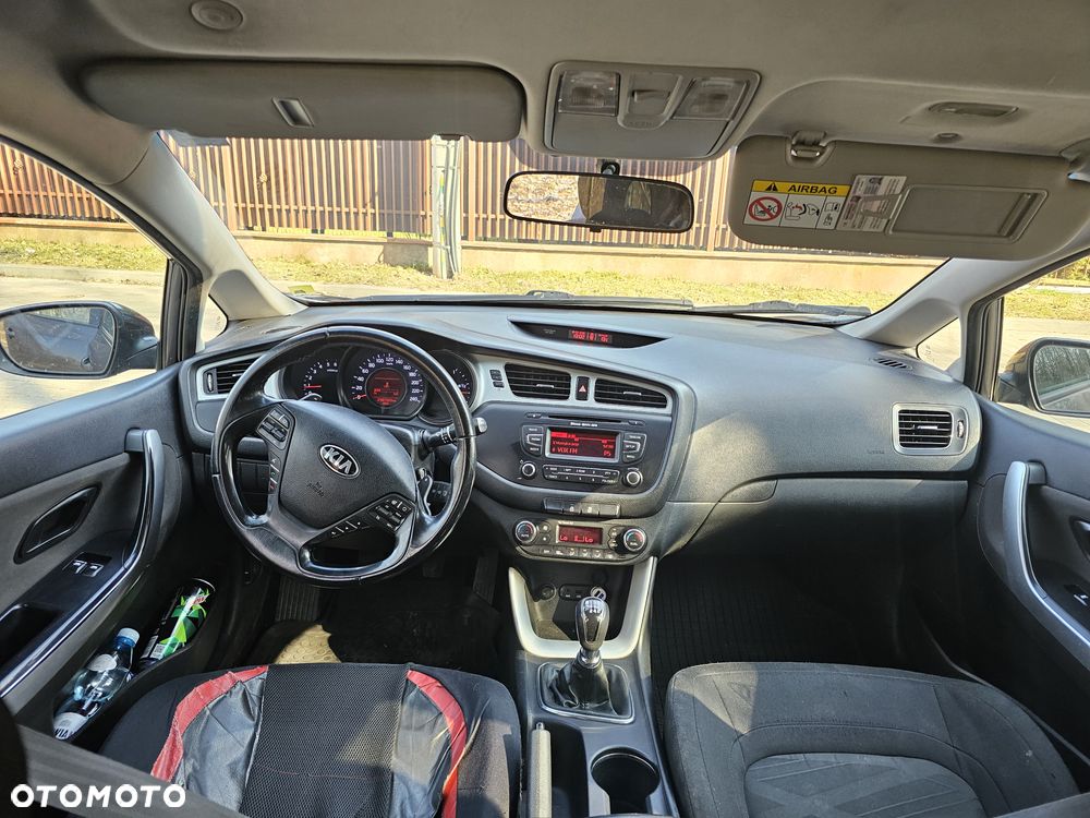 Kia Ceed 1.6 CRDi L - 10