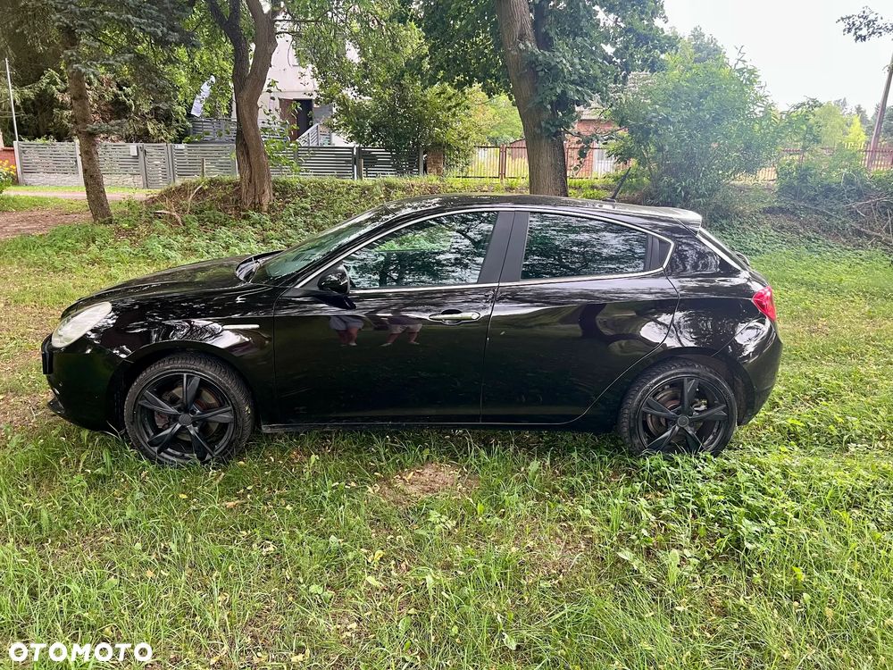 Alfa Romeo Giulietta 2.0 JTDM Distinctive - 4