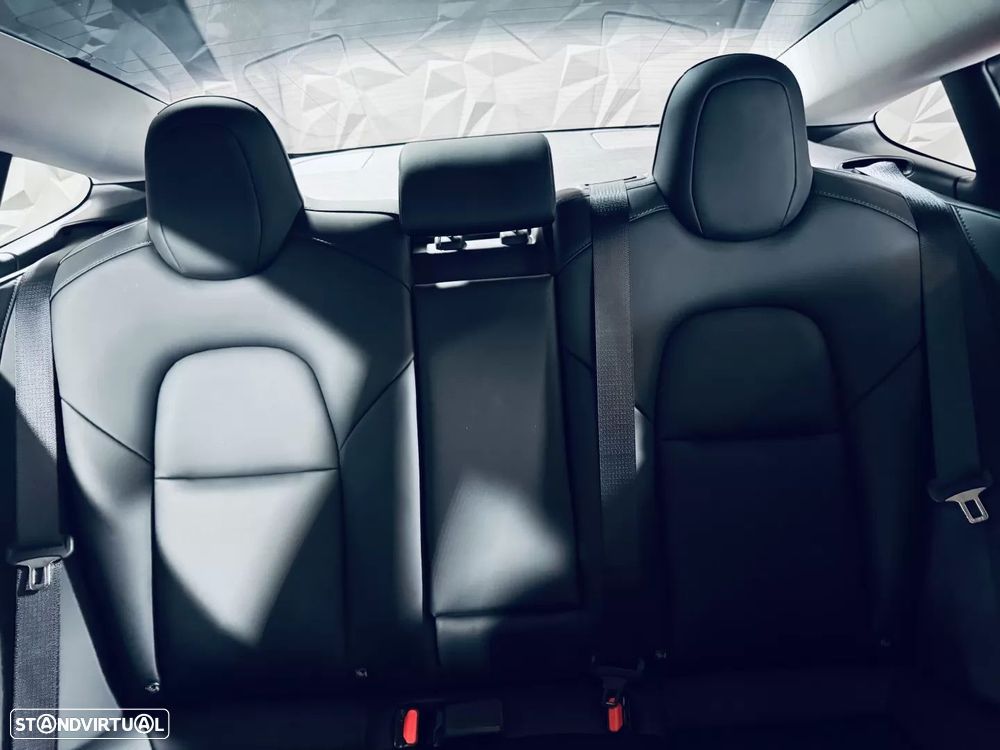 Tesla Model 3 Long Range AWD Dual Motor Performance - 26