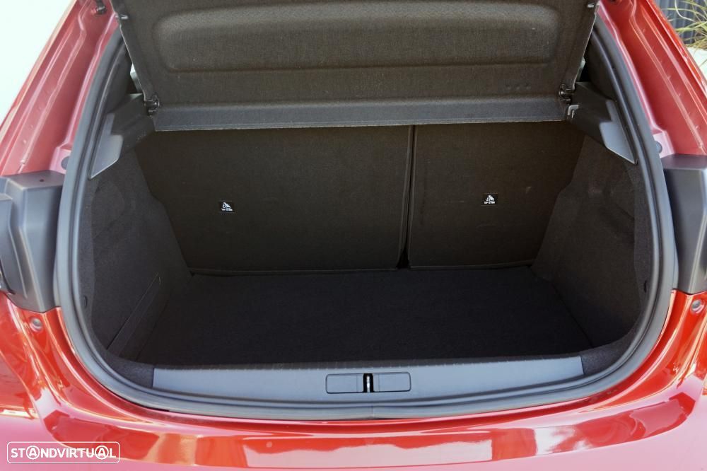 Peugeot 208 1.2 PureTech Allure EAT8 - 3