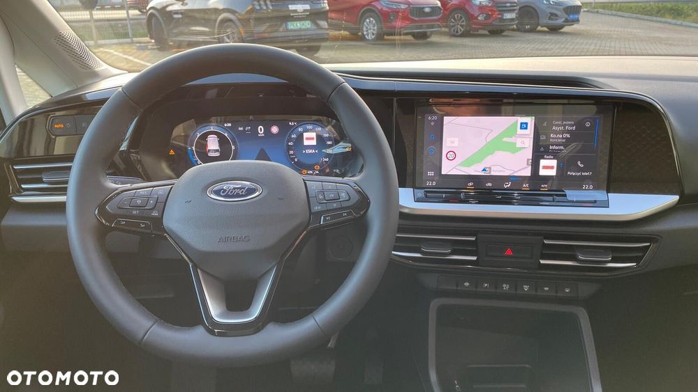 Ford Tourneo Connect - 13