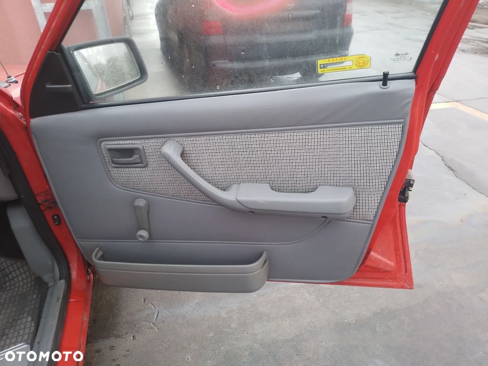 OPEL KADETT E SEDAN  84-89    KLAPA BAGAŻNIKA   E 535 - 15