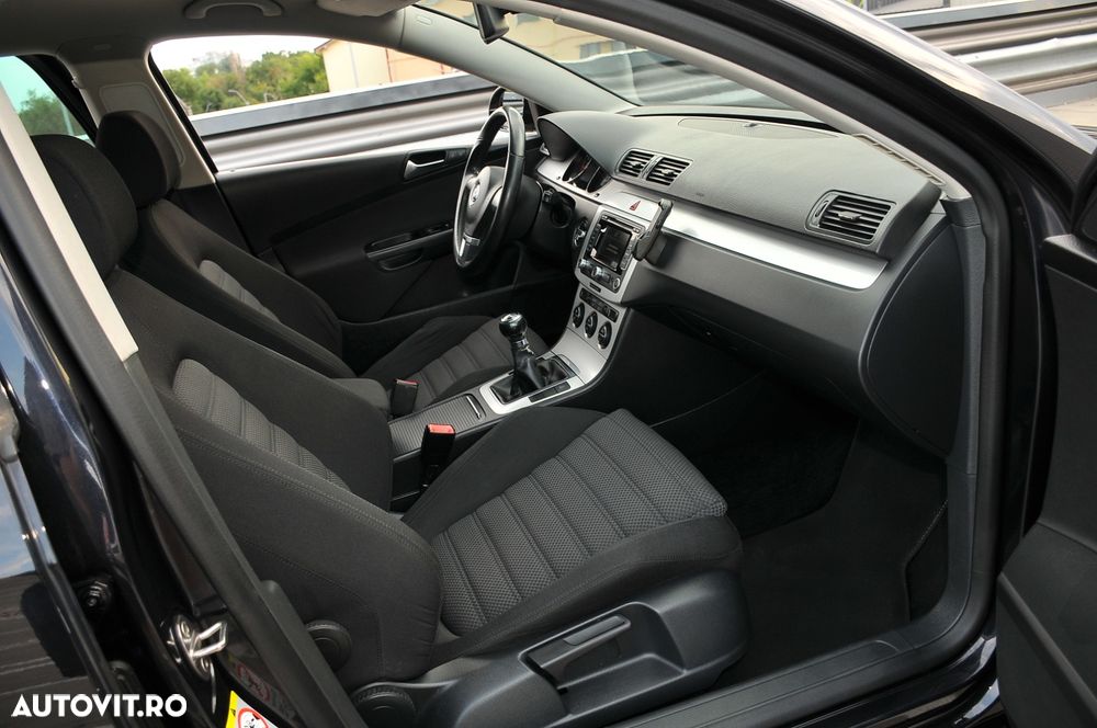 Volkswagen Passat - 10