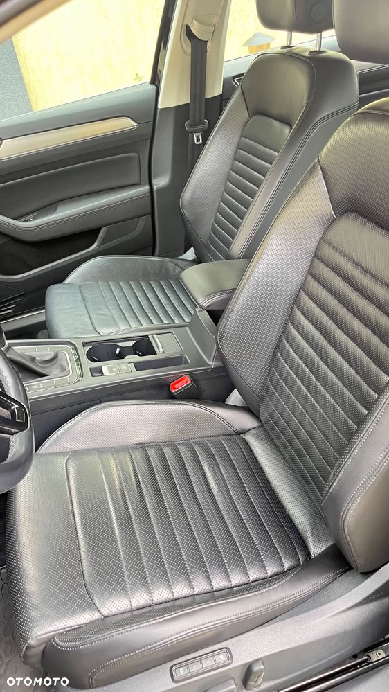 Volkswagen Passat - 8