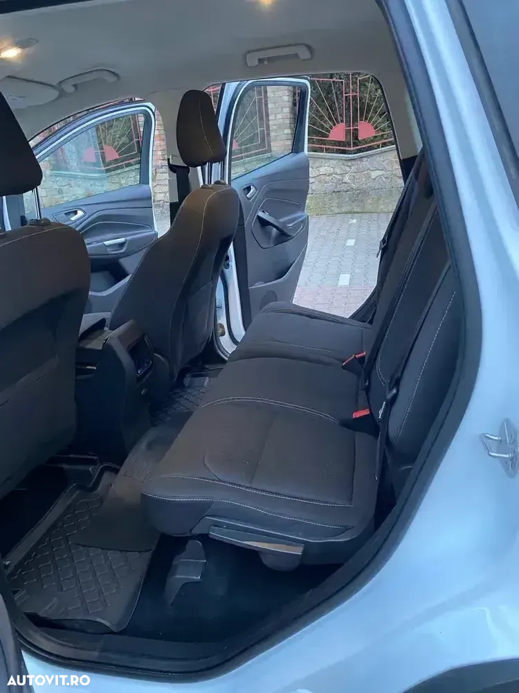 Ford Kuga 1.5 EcoBoost 2x4 Cool & Connect - 12