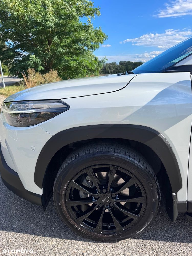 Toyota Corolla Cross - 12