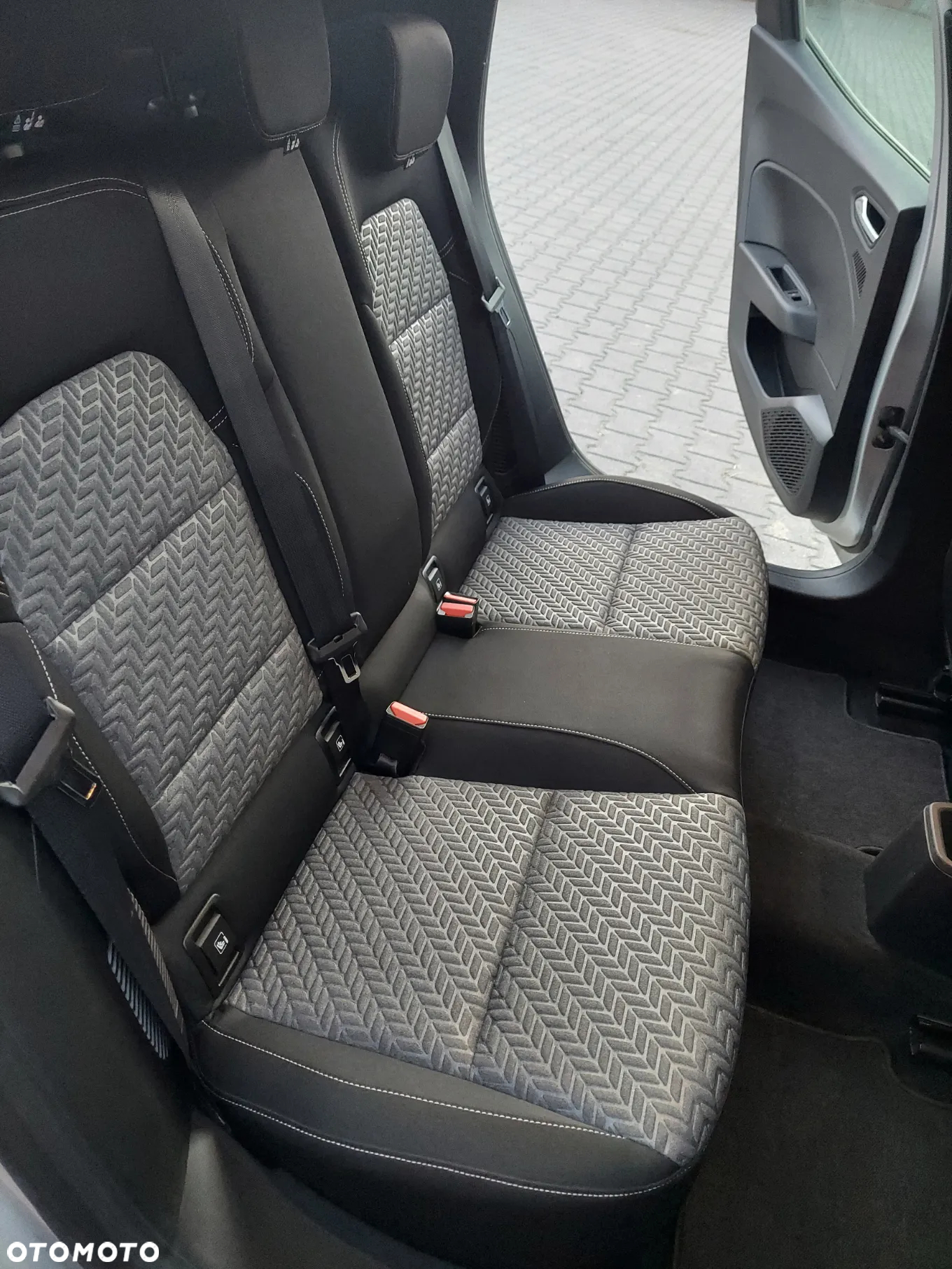 Renault Clio E-TECH Full Hybrid 145 EQUILIBRE - 28
