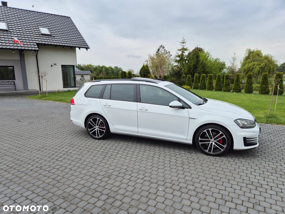 Volkswagen Golf GTD (BlueMotion Technology) - 24