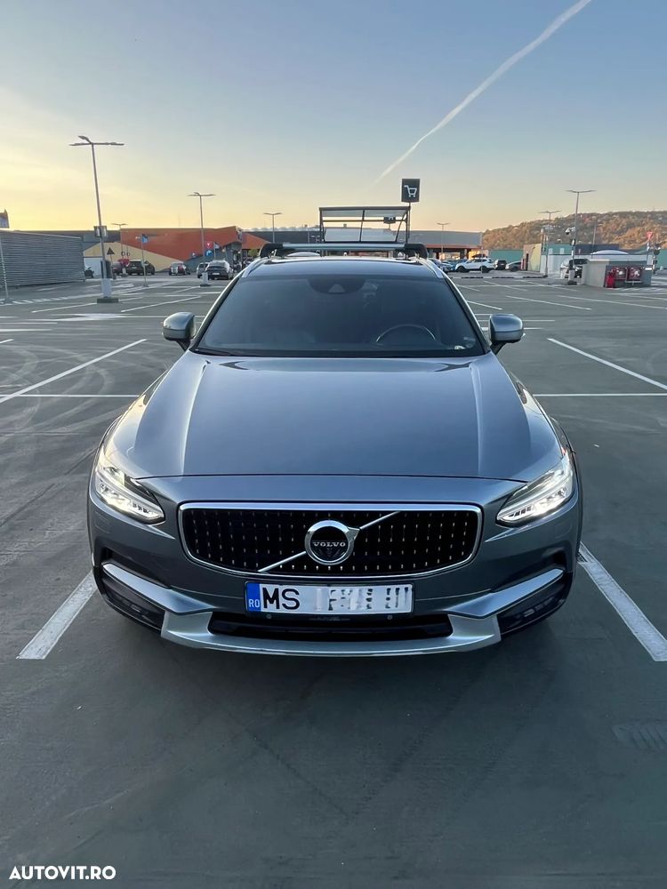 Volvo V90 - 2