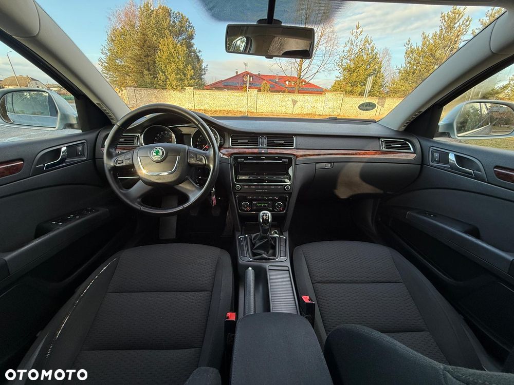 Skoda Superb 2.0 TDI Platinum - 20