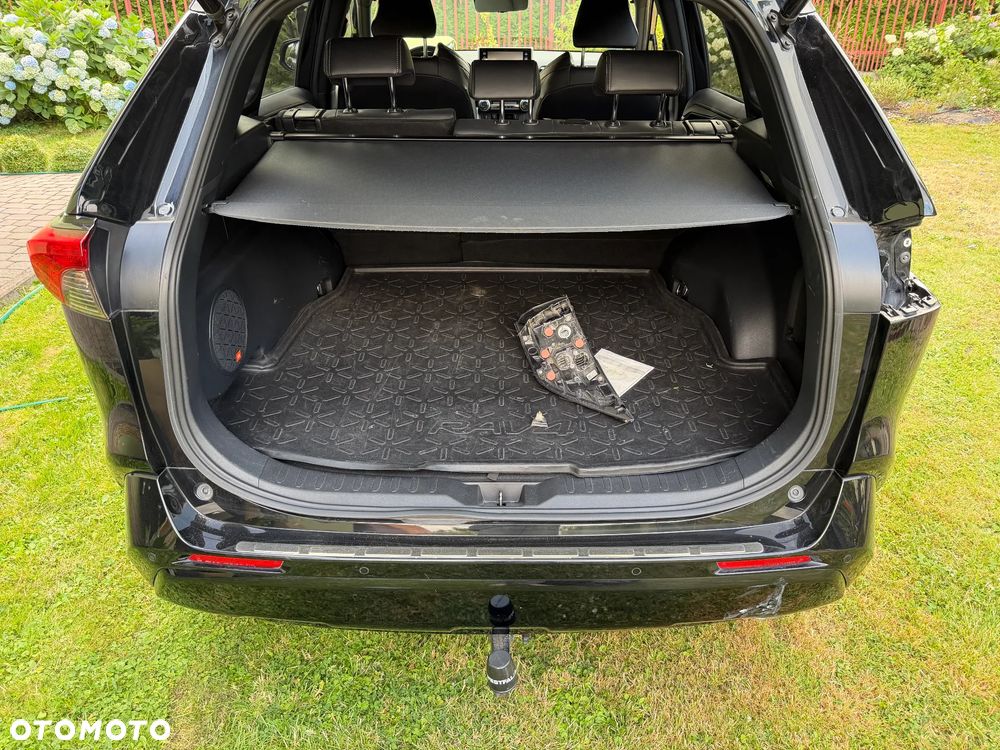 Toyota RAV4 - 8
