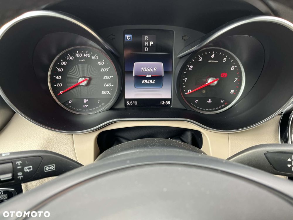 Mercedes-Benz GLC 300 4Matic 9G-TRONIC - 5